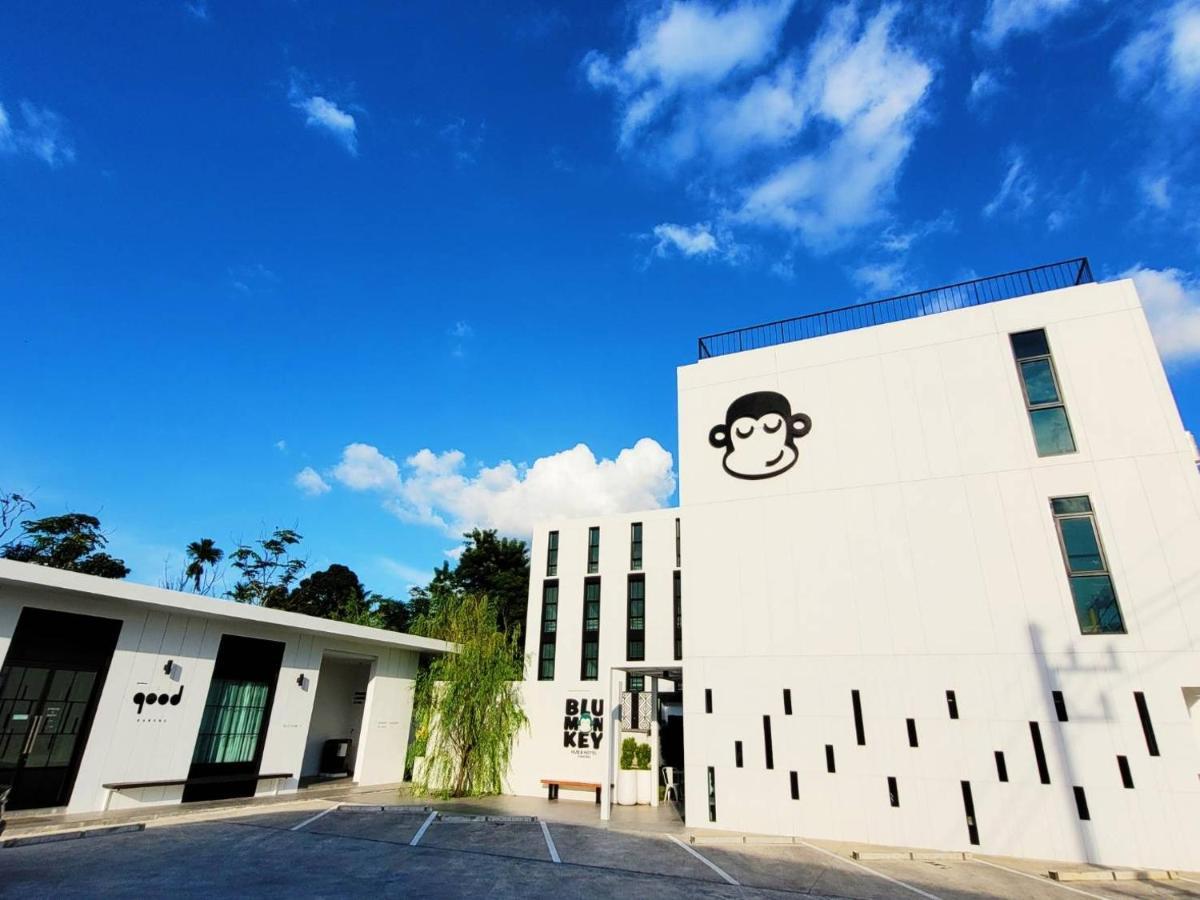 Blu Monkey Hub & Hotel Ranong Exterior photo