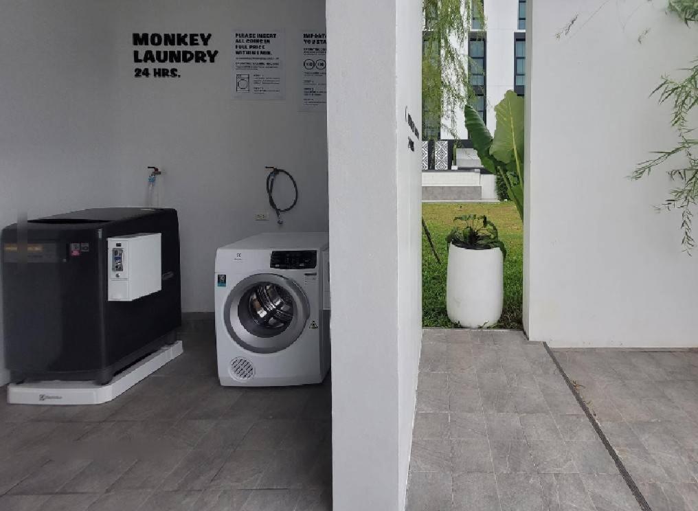 Blu Monkey Hub & Hotel Ranong Exterior photo